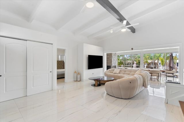 4 of 16 - 2518 Key Largo Lane, Fort Lauderdale, FL