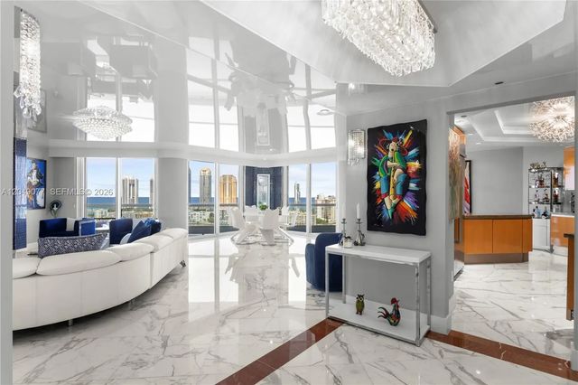2600 Island Boulevard #2603, Aventura