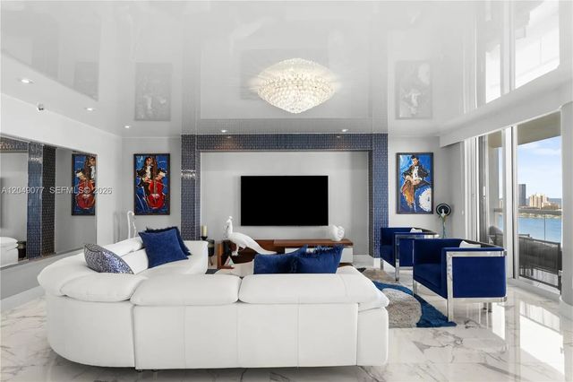 5 of 36 - 2600 Island Boulevard #2603, Aventura, FL