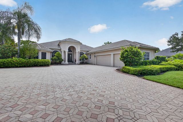 8055 Woodsmuir Drive, West Palm Beach