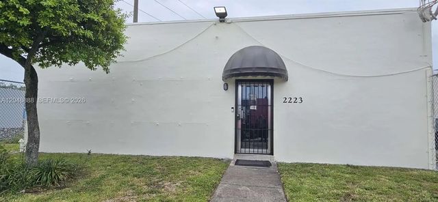2223 Nw 26th Avenue, Miami