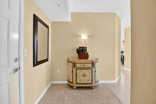 4 of 54 - 625 Casa Loma Boulevard #1002, Boynton Beach, FL