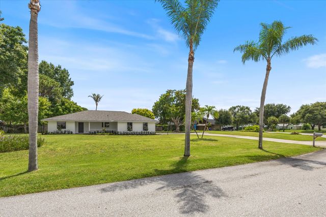 621 Ne Town Terrace, Jensen Beach
