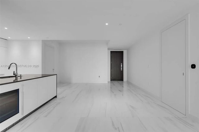 3 of 52 - 300 Biscayne Boulevard Way #3009w, Miami, FL