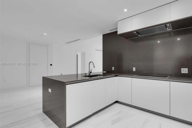 4 of 52 - 300 Biscayne Boulevard Way #3009w, Miami, FL