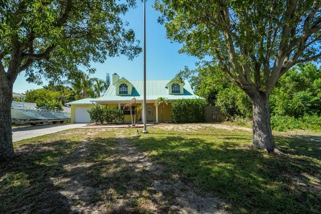 3 of 52 - 8645 Se Alabama  Place, Hobe Sound, FL