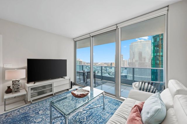 5 of 31 - 200 Biscayne Blvd Way #3909, Miami, FL