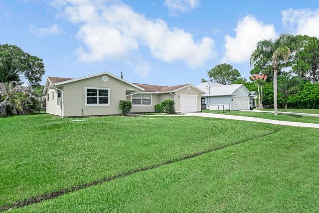 3 of 39 - 366 Se Lancaster Avenue, Port St. Lucie, FL