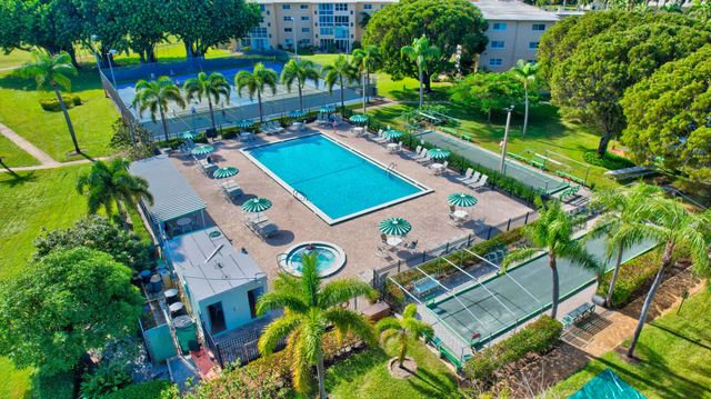 300 Ne 26th Avenue #408, Boynton Beach
