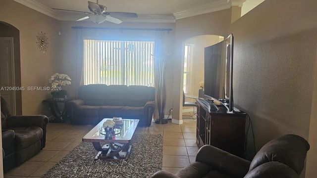 5 of 14 - 415 Nw Dover Court, Port St. Lucie, FL