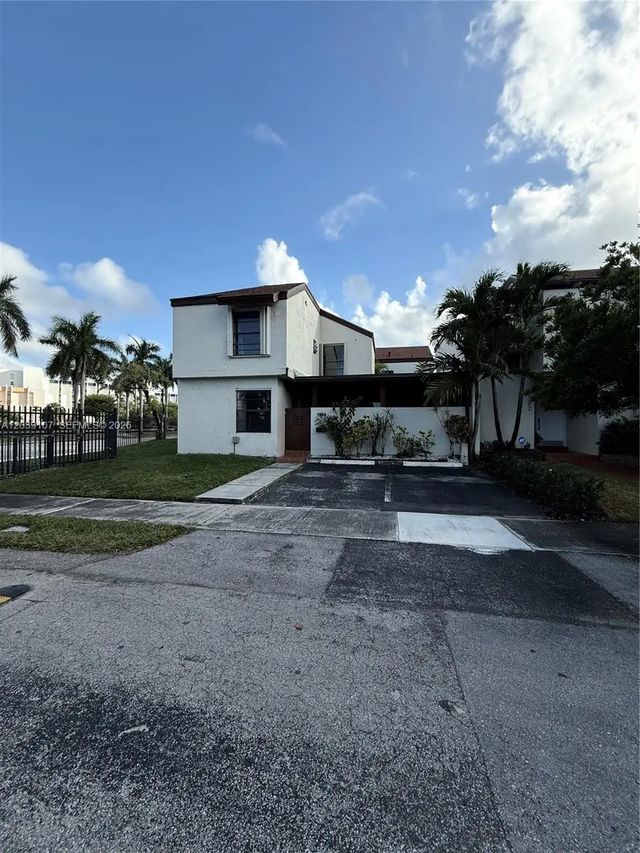 2 of 21 - 9700 Nw 6th Lane #9700, Miami, FL