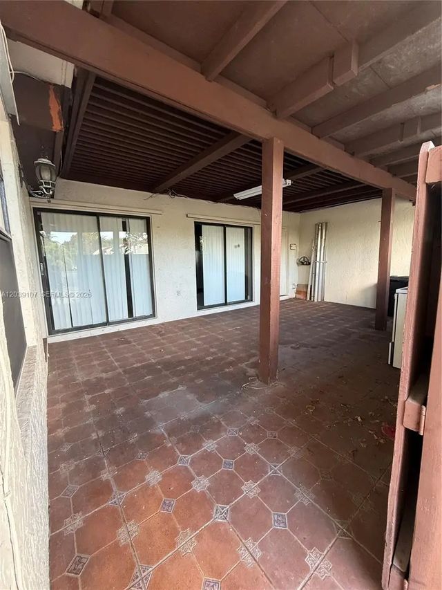 5 of 21 - 9700 Nw 6th Lane #9700, Miami, FL
