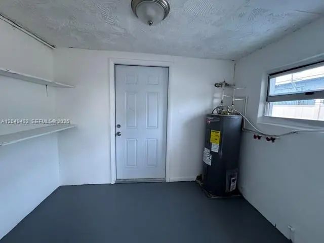 3 of 16 - 4221 Sw 39th Street, West Park, FL