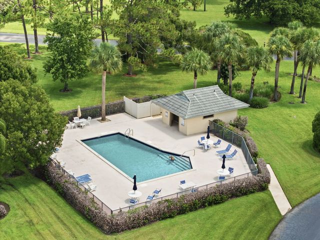 5 of 26 - 9450 Meadowood Drive #101, Fort Pierce, FL