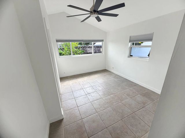 4 of 29 - 752 Orchid Drive, Royal Palm Beach, FL