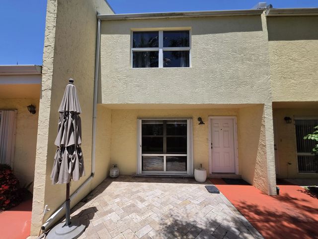 3 of 40 - 2805 N Highway A1a #b, Fort Pierce, FL