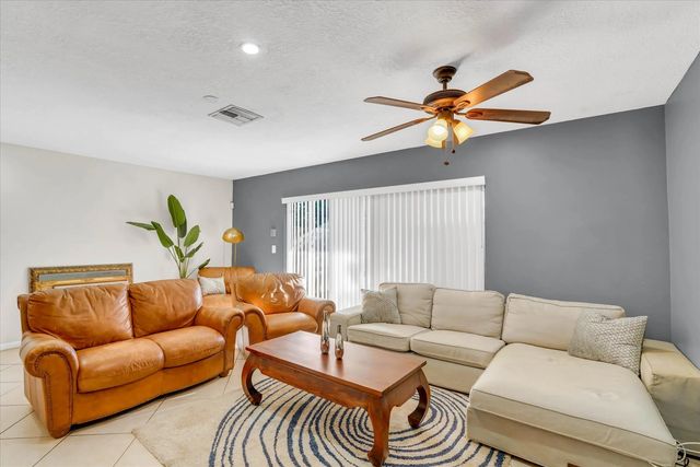 7357 Nw 34th Street #7357, Lauderhill