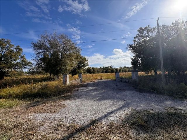 775 S Hacienda Street, Clewiston