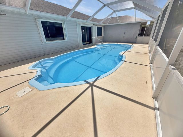 5 of 17 - 2361 Ne 21st Avenue, Jensen Beach, FL