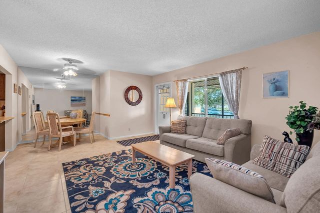 5 of 31 - 103 Lake Pine Circle #a-2, Greenacres, FL