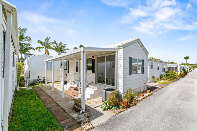 2 of 15 - 12 Hibiscus Drive #h, Briny Breezes, FL