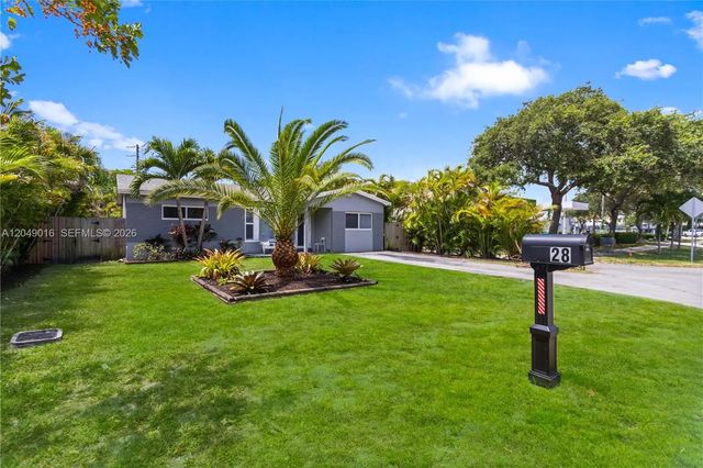 3 of 12 - 28 Se 7th Street, Dania Beach, FL