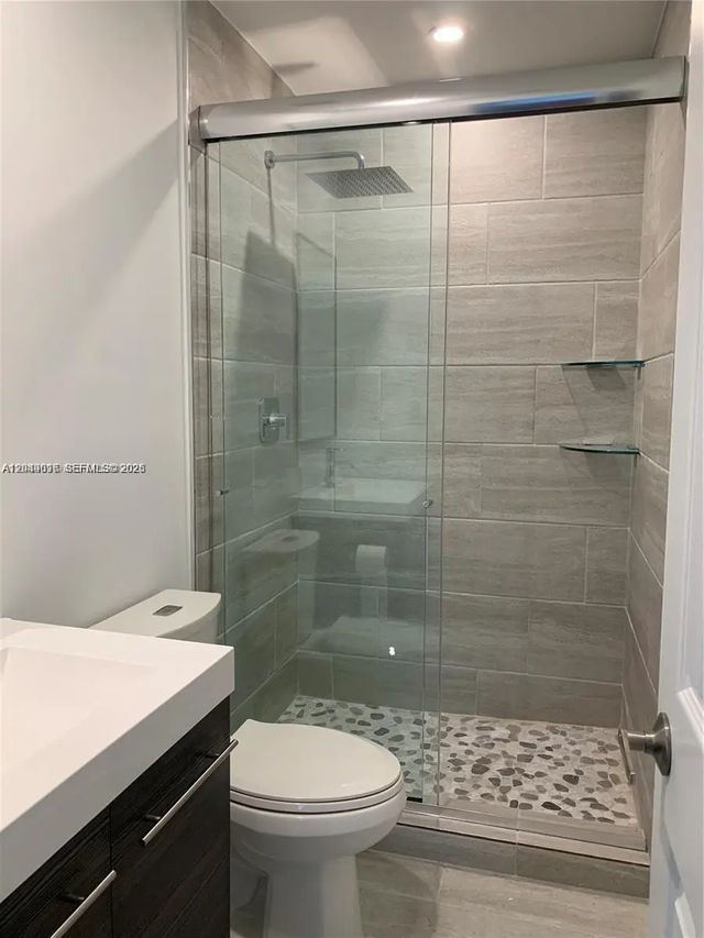 5 of 12 - 28 Se 7th Street, Dania Beach, FL
