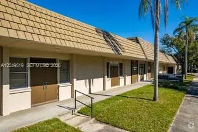 3 of 5 - 1016 Ponce De Leon Boulevard #2, , FL