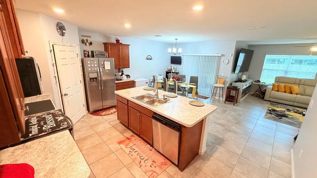 5 of 40 - 322 Sw Molloy Street, Port St. Lucie, FL