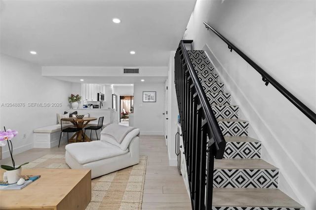 10211 Sw 77th Court, Miami