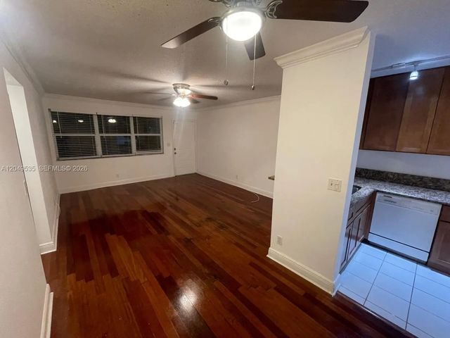 4 of 24 - 807 Twin Lakes Drive #32-g, Coral Springs, FL
