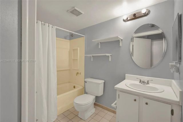 5 of 27 - 6195 Nw 186th Street #113, Hialeah, FL