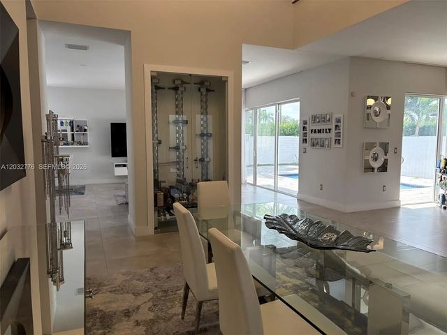 5 of 29 - 7433 Nw 99th Avenue, Doral, FL