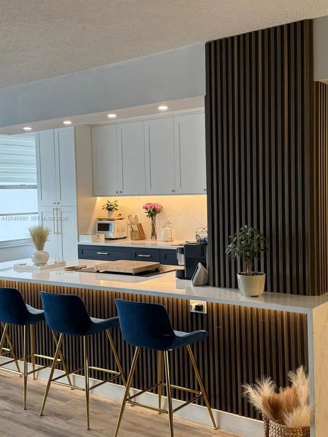 5 of 13 - 18061 Biscayne Boulevard #404, Aventura, FL