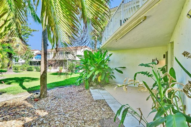 5 of 32 - 20332 Ne 34th Court #26, Aventura, FL