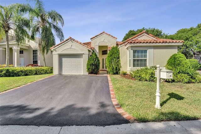 507 Bridgeton Road, Weston