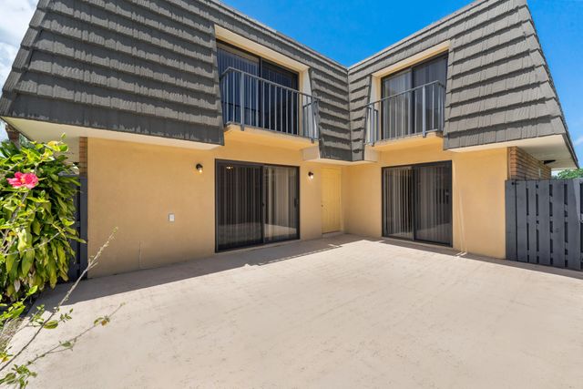 915 9th Way, West Palm Beach