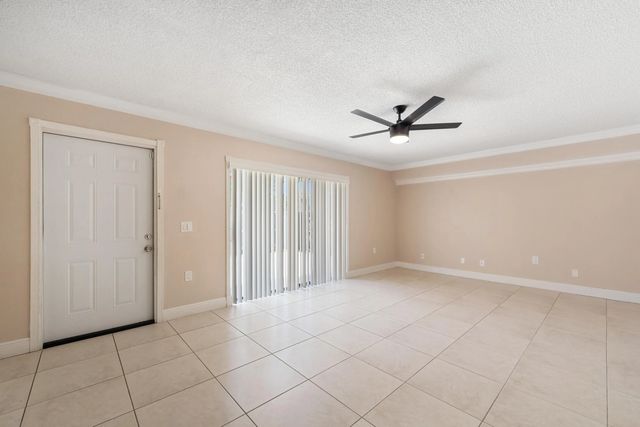 5 of 26 - 915 9th Way, West Palm Beach, FL