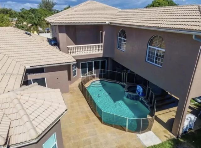 2 of 33 - 423 Ne 3rd Street, Pompano Beach, FL