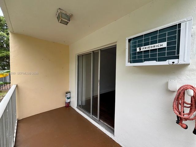 4 of 13 - 1860 Venice Park Drive #110, North Miami, FL