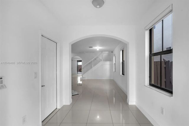 2 of 33 - 8850 Nw 99th Path, Doral, FL