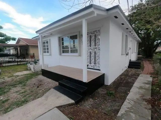 2 of 15 - 3062 Nw 60th Street, Miami, FL