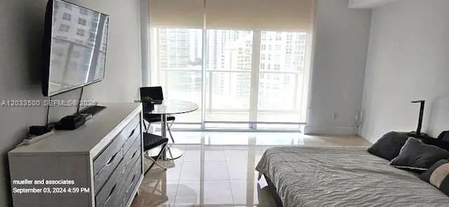 1300 Brickell Bay Drive #2112, Miami