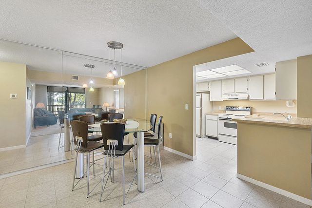 4 of 31 - 5530 Nw 44th Street #216c, Lauderhill, FL