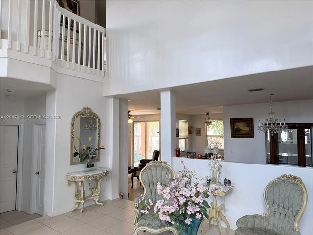 10824 Nw 51st Lane, Doral