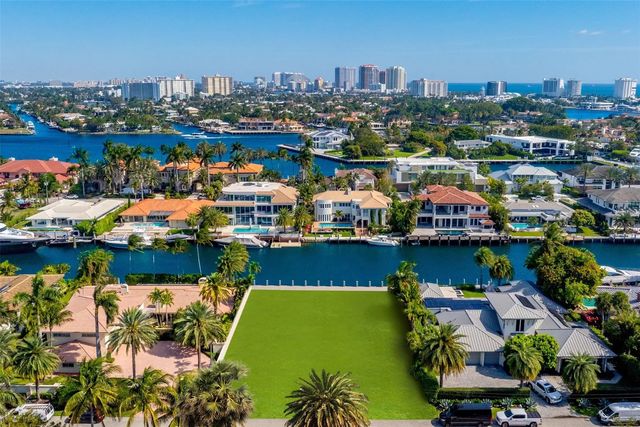 4 of 7 - 2455 Del Lago Drive, Fort Lauderdale, FL