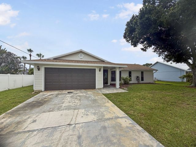 2305 Sw Fern Circle, Port St. Lucie