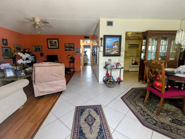 205 Wellington M, West Palm Beach