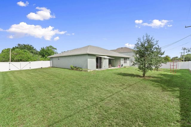2 of 27 - 601 Sw S Quick Circle, Port St. Lucie, FL