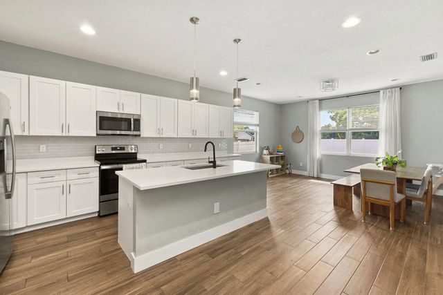 5 of 27 - 601 Sw S Quick Circle, Port St. Lucie, FL